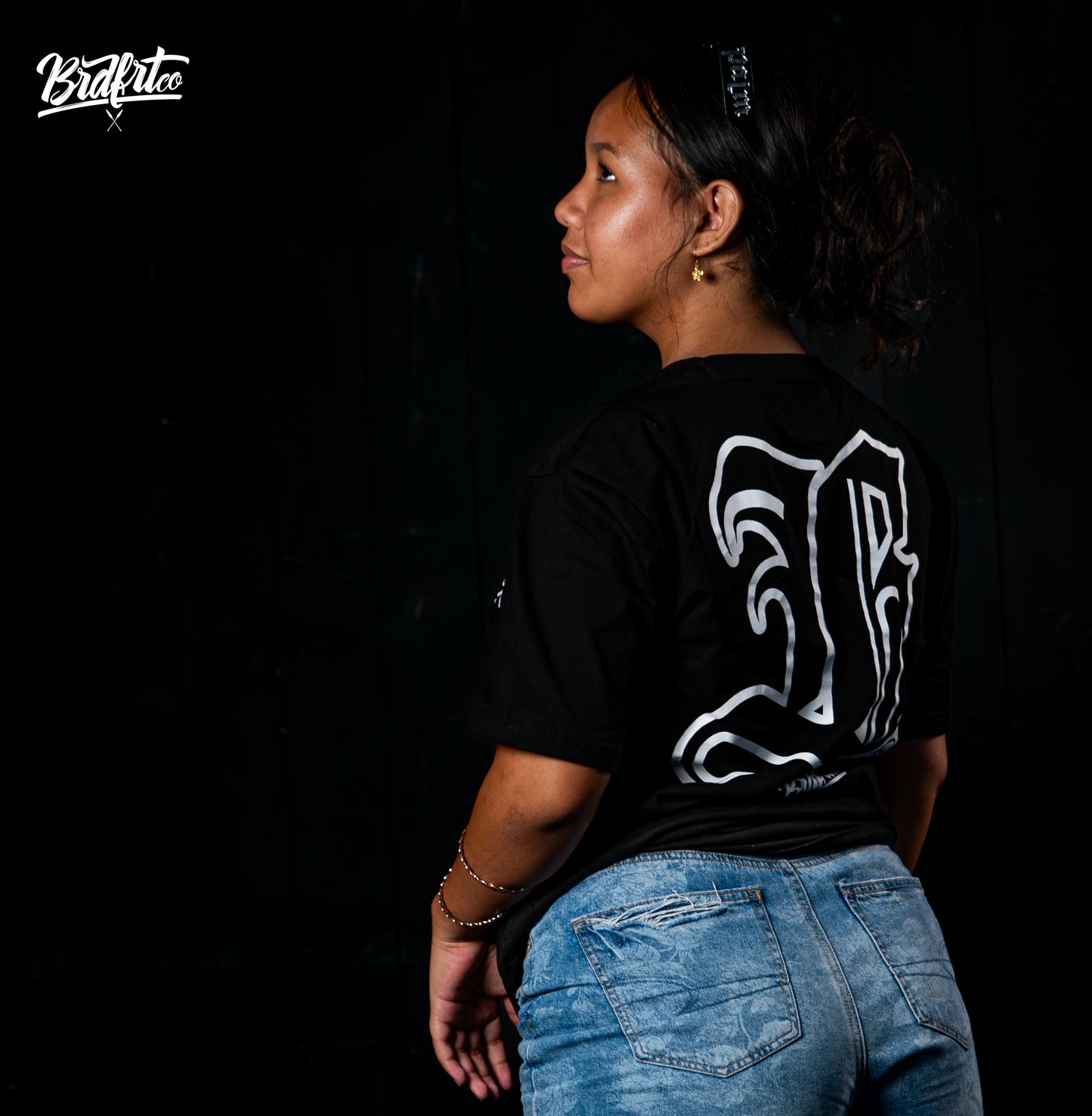 "B" Brdfrt Lettering Black Tshirt